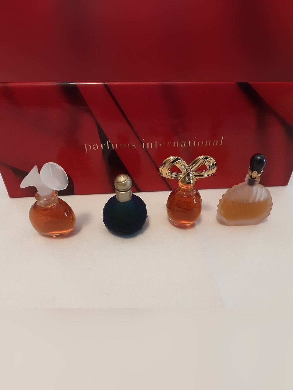 Vintage Parfums International 4 Piece Mini Perfume Gift Set